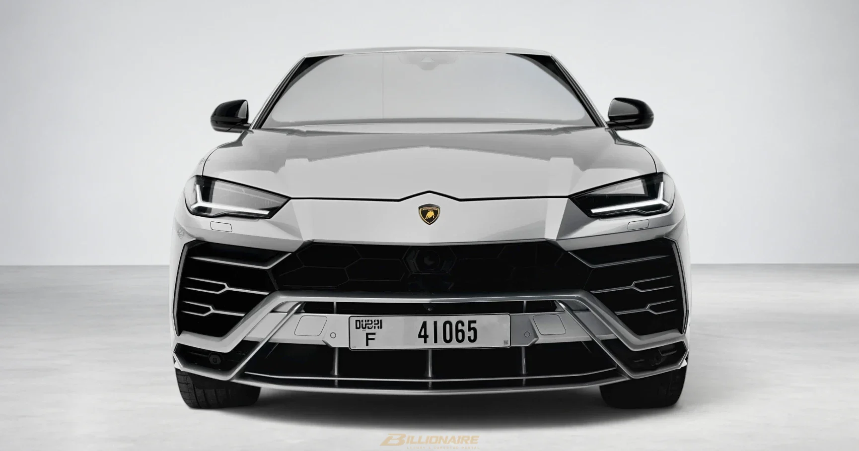 迪拜Lamborghini Urus Grigio出租 – 图片 3