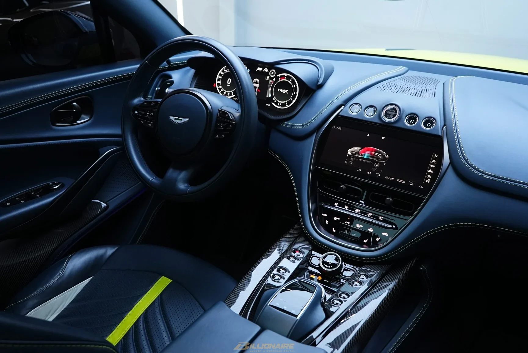 Aston Martin DBX707 Lime Yellow - View 11