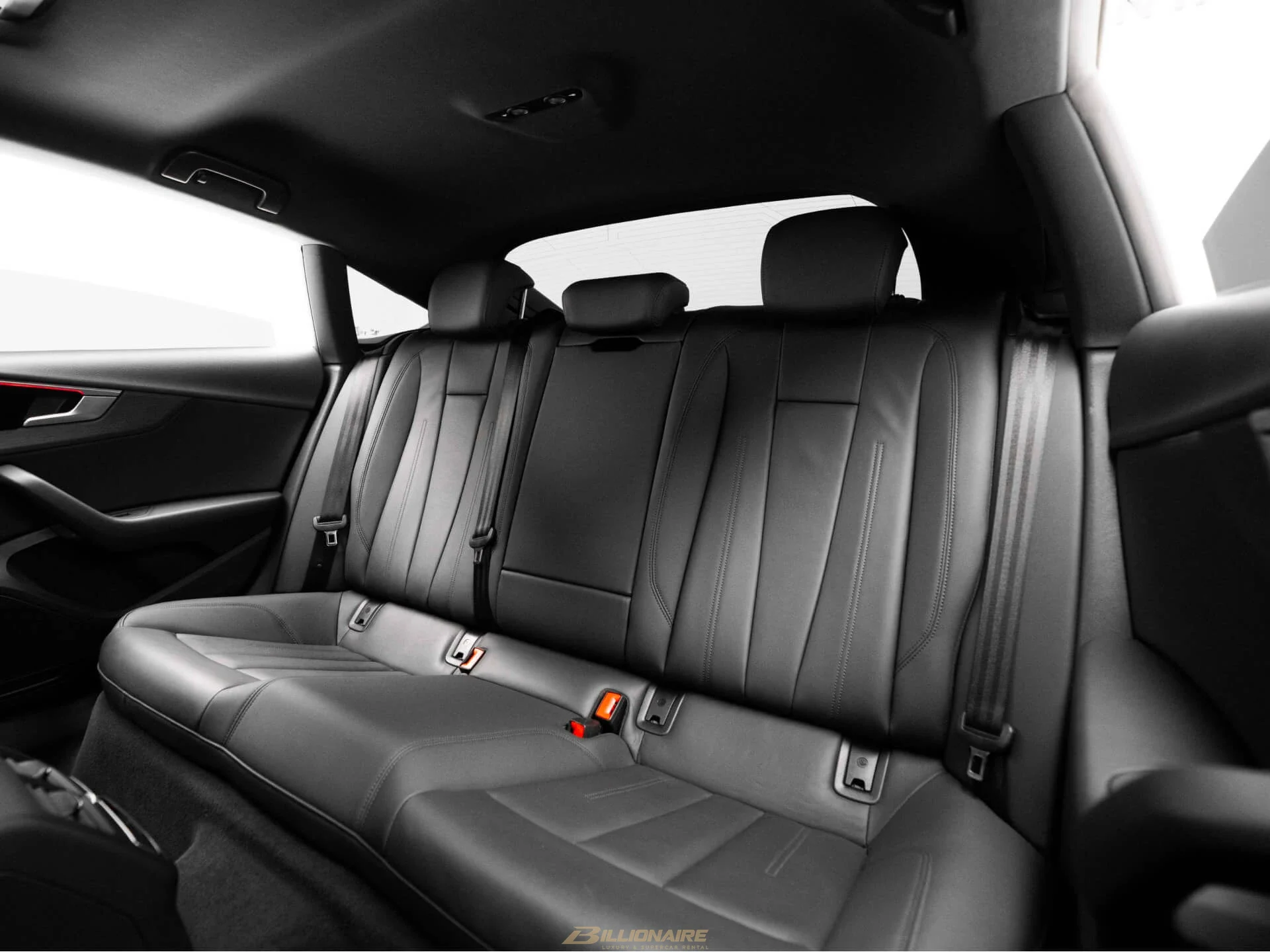 اجاره Audi A5 در دبی – تصویر 8