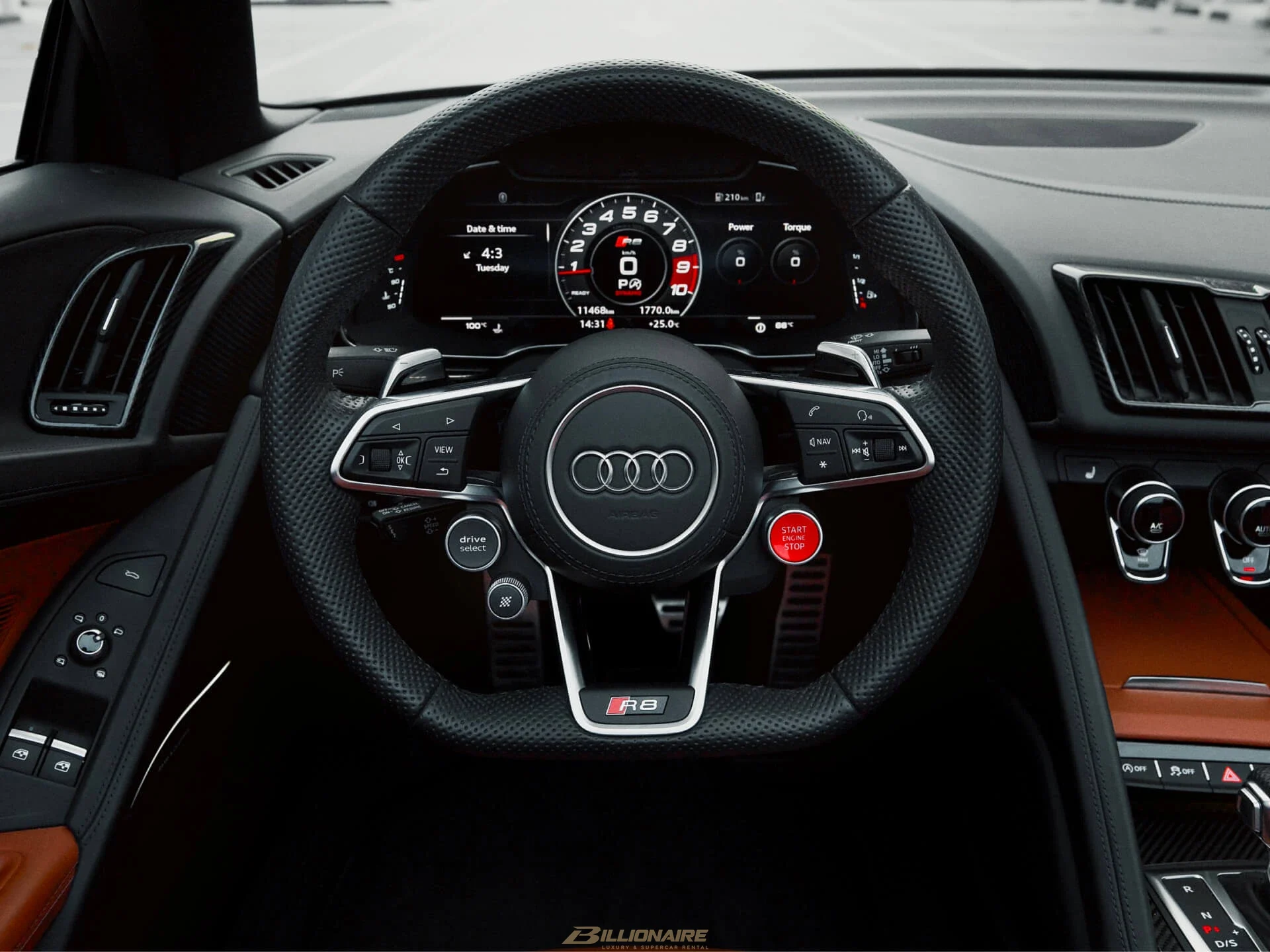أودي R8 سبايدر V10 بيرفورمانس — أزرق أسكاري للإيجار في دبي – صورة 6