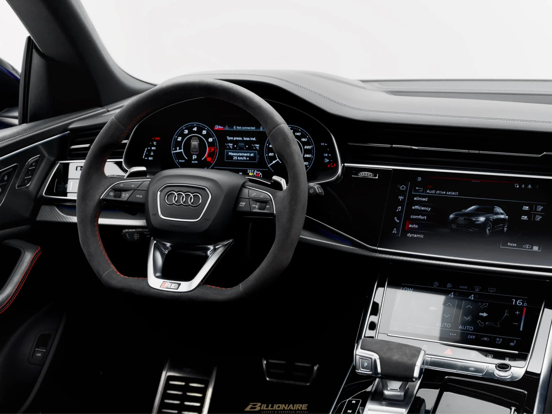 Audi RS Q8 — Merlin Purple - View 8