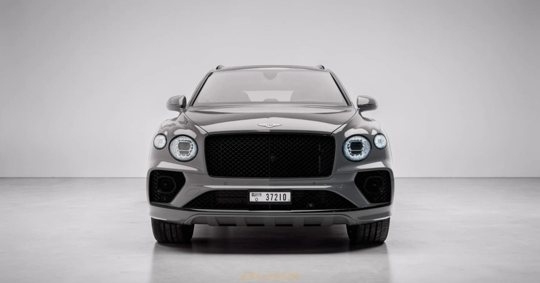 Bentley Bentayga W12 — Tungsten Grey mieten in Dubai – Foto 2