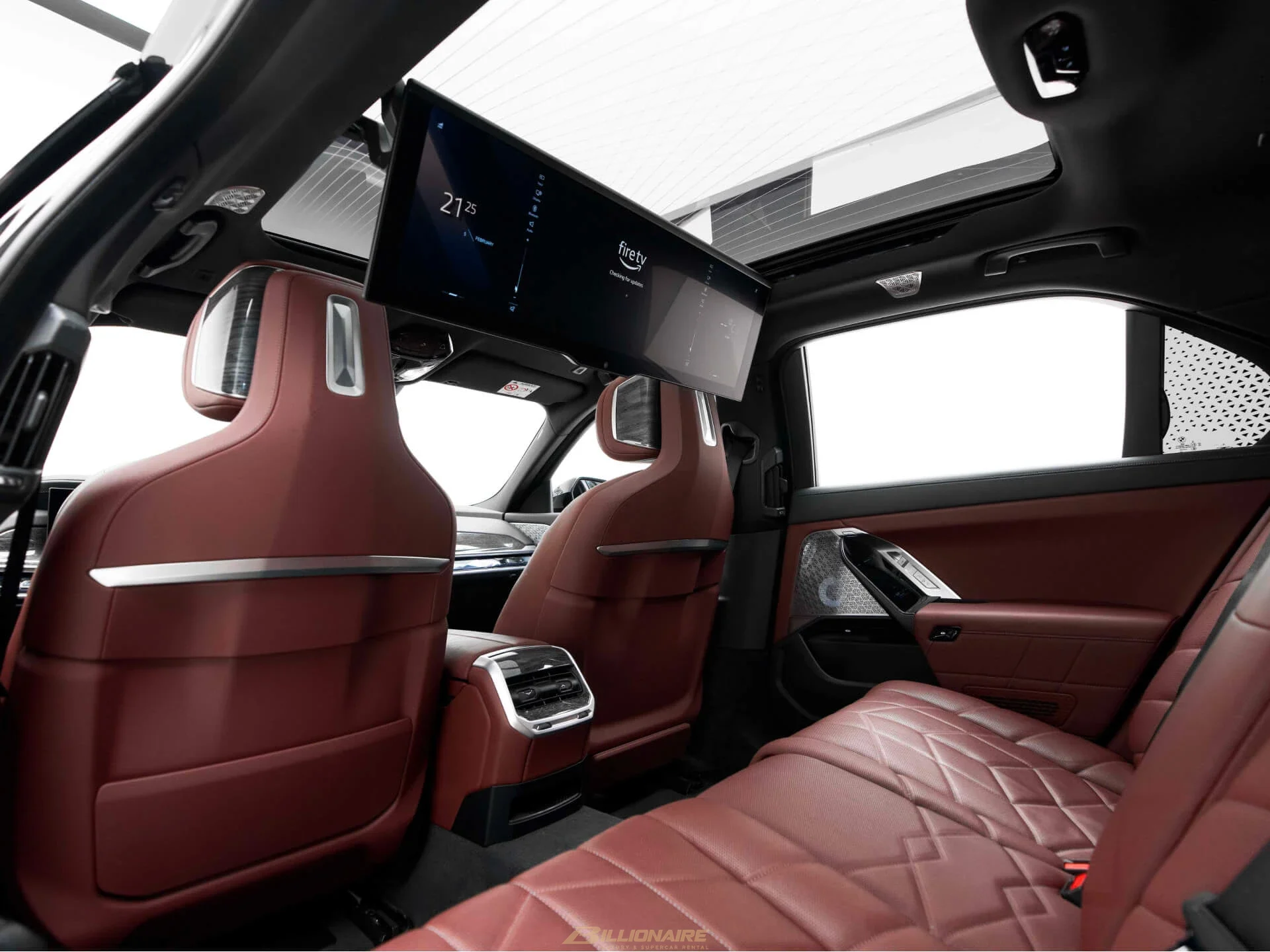 BMW 740i Luxury Sedan — Dravit Grey mieten in Dubai – Foto 5