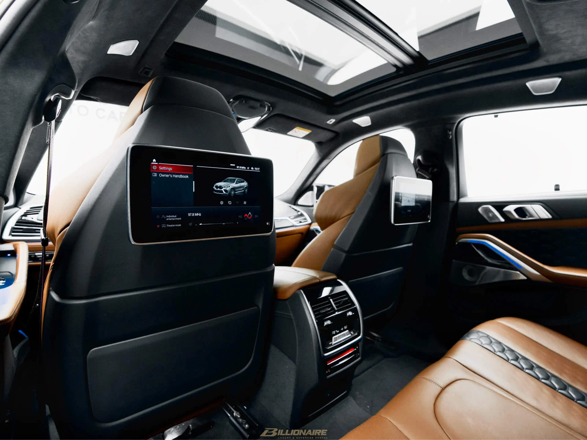 BMW X6 M Competition — Manhattan Green - View 7