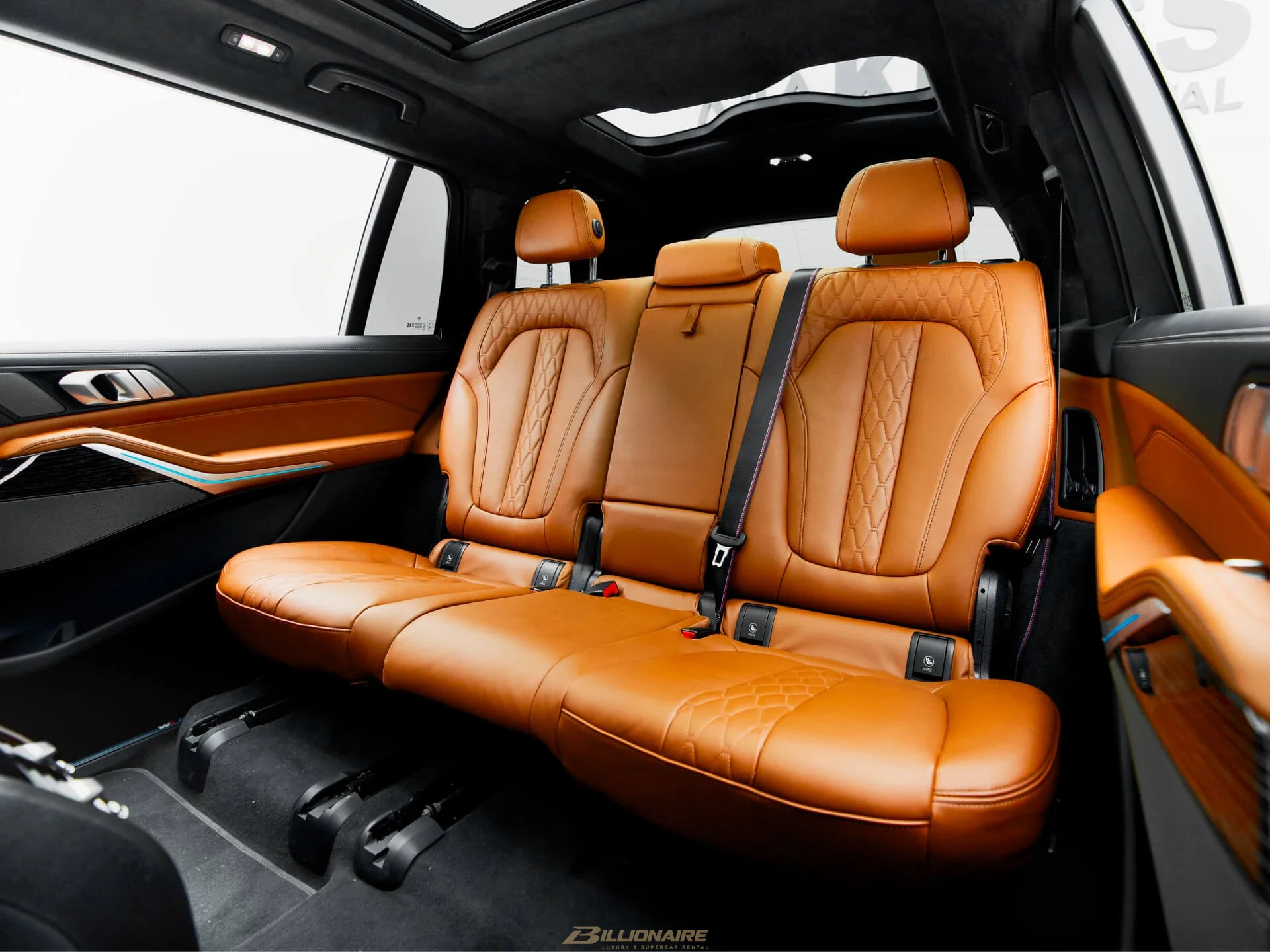 BMW X7 xDrive — Skyscraper Grey - View 6