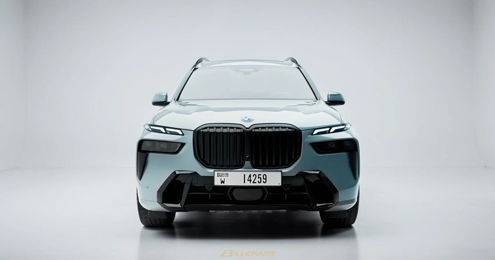 BMW X7 xDrive — Skyscraper Grey - View 2