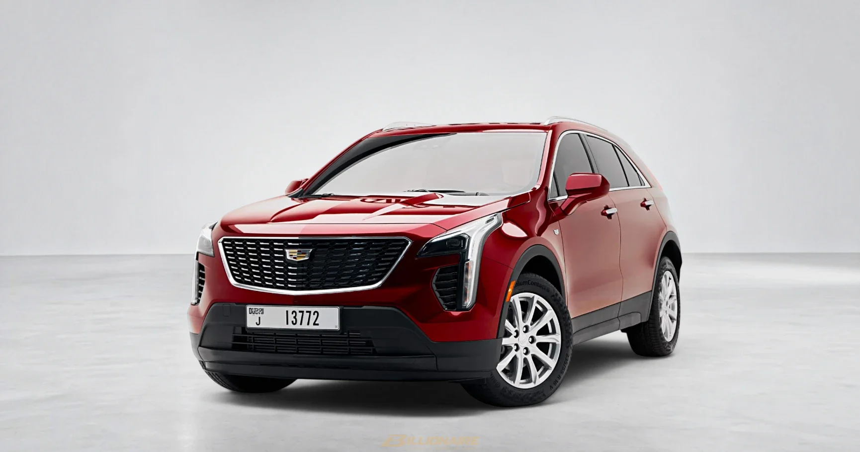 كاديلاك XT4 سبورت كروس أوفر — أحمر مشع للإيجار في دبي – صورة 1