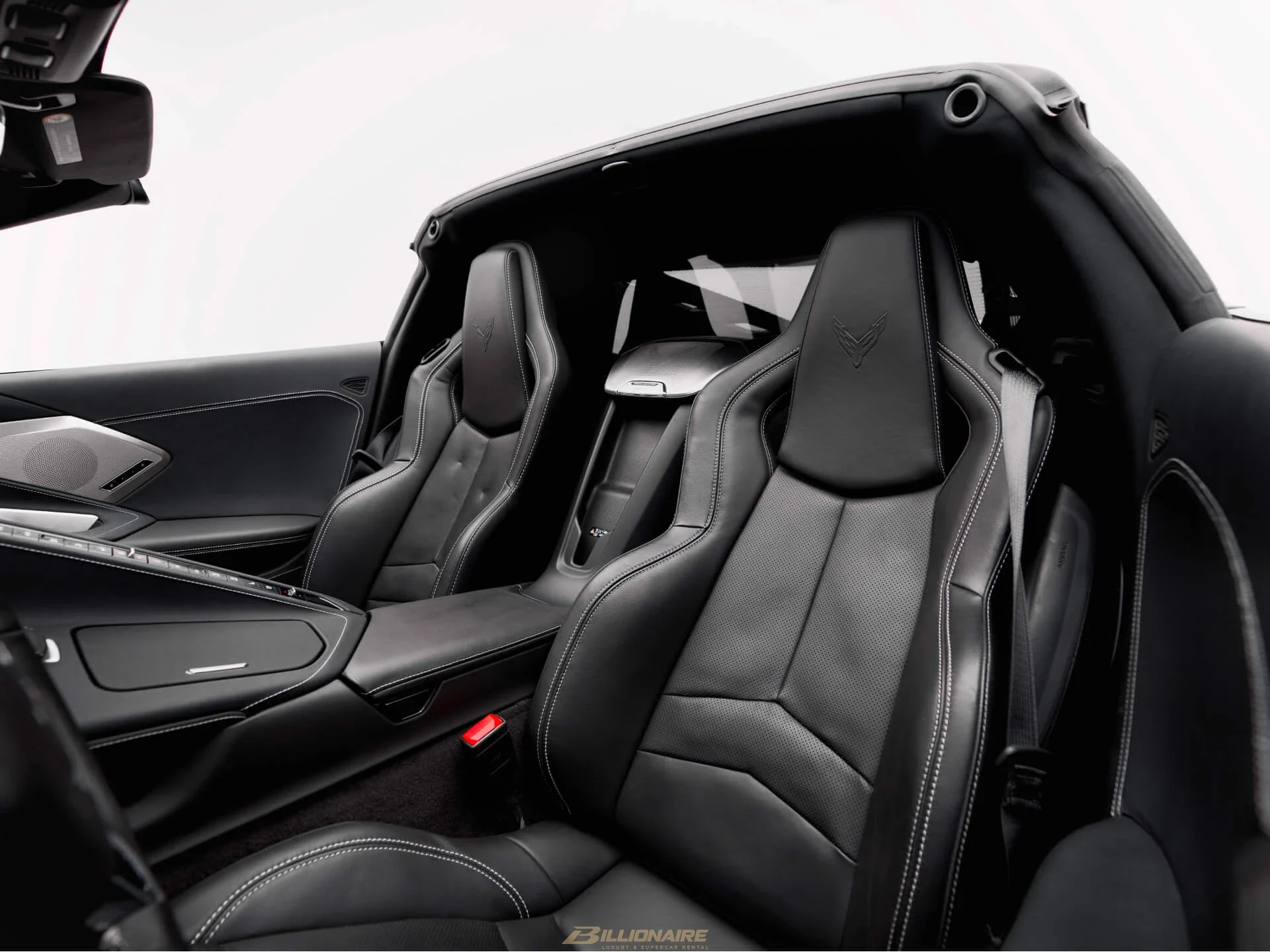 Chevrolet Corvette C8 Stingray Cabriolet — Silver Flare - View 5
