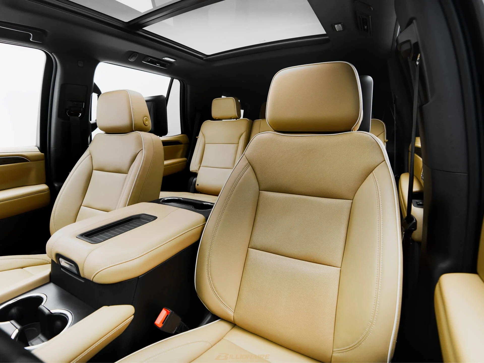 اجاره Chevrolet Tahoe Premier 7-Seater — Shadow Black در دبی – تصویر 6