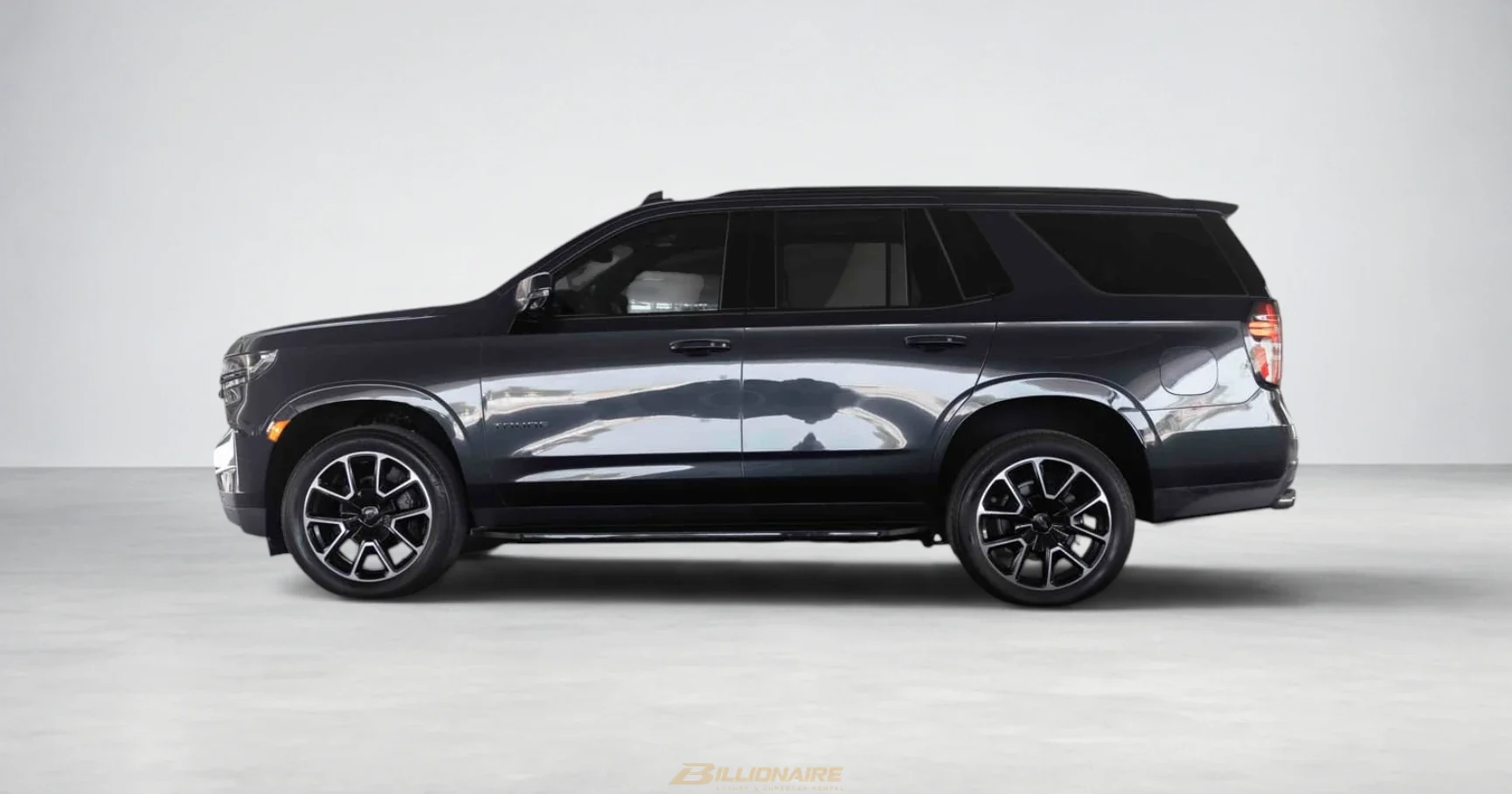 Chevrolet Tahoe RST Dark Grey - View 4