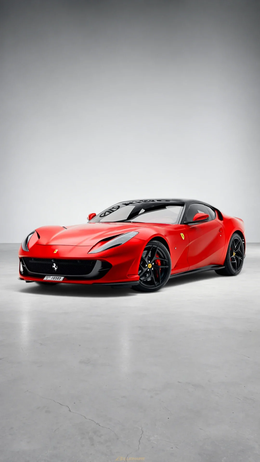Ferrari 812 Superfast V12 800 HP в аренду в Дубае