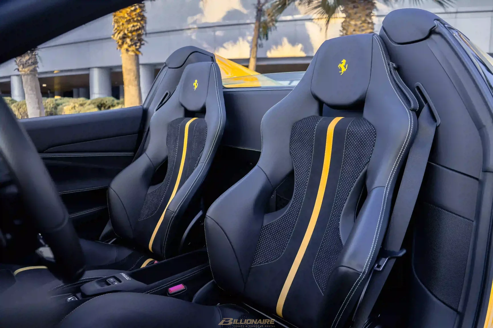 Ferrari F8 Spider Mansory Yellow mieten in Dubai – Foto 5