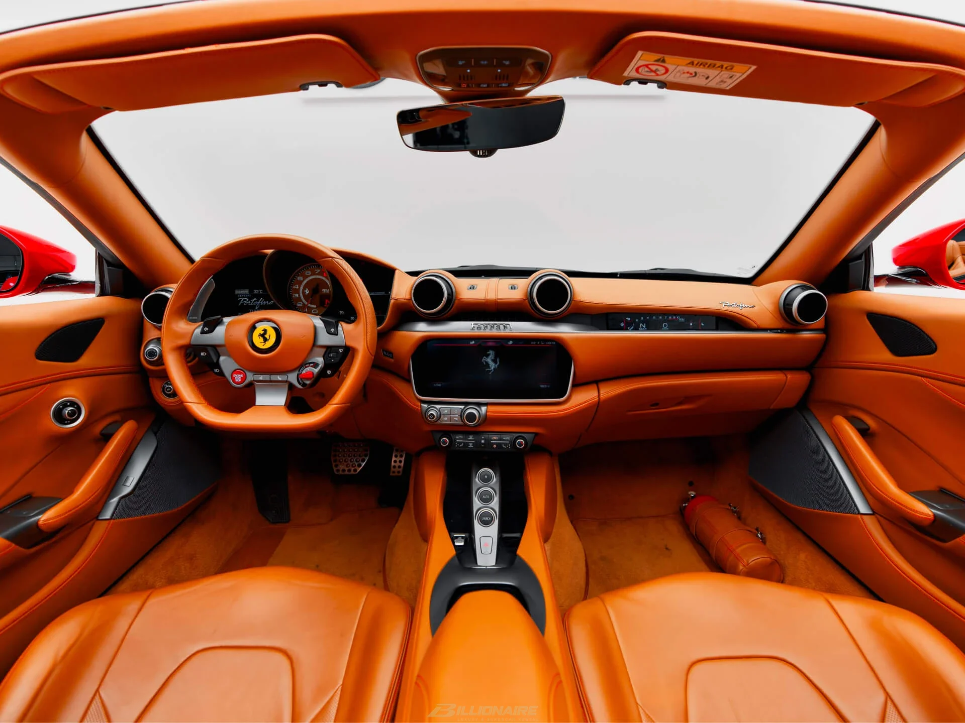 اجاره Ferrari Portofino Convertible — Rosso Corsa در دبی – تصویر 6