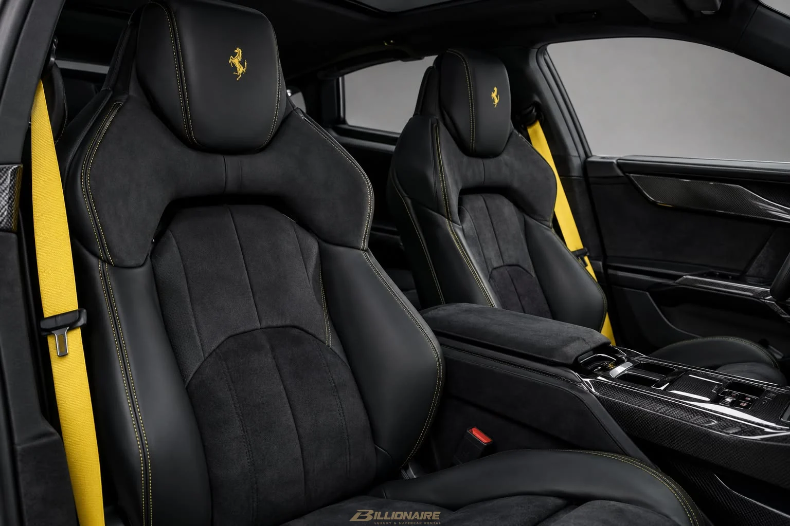 اجاره Ferrari Purosangue 2026 Green در دبی – تصویر 6