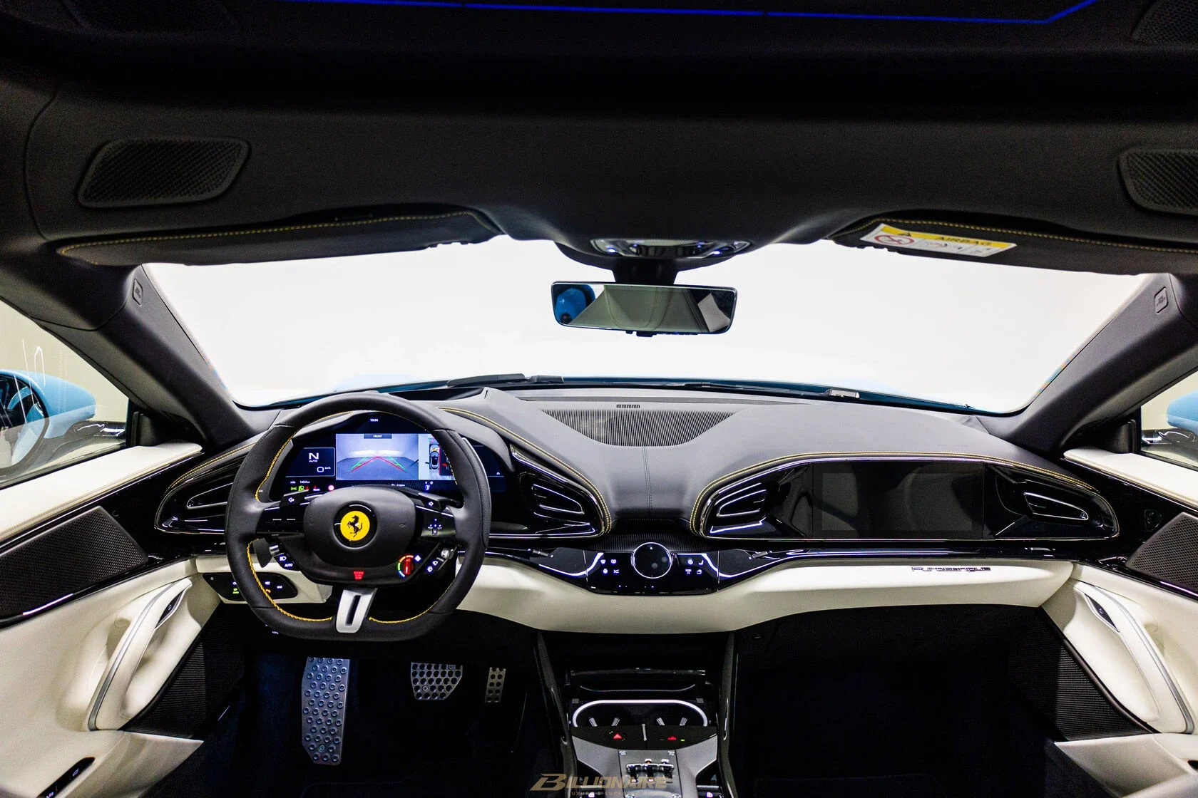 Dubai'de kiralık Ferrari Purosangue V12 SUV — Blu Tour de France – fotoğraf 20