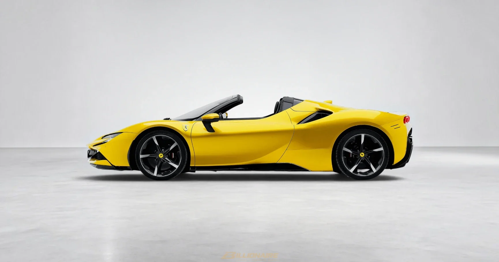 Ferrari SF90 Spider Assetto Fiorano 1000 HP — Giallo Montecarlo à louer à Dubaï – photo 4