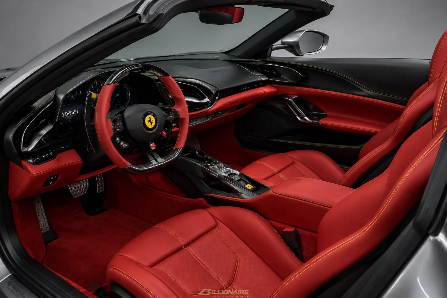 Ferrari SF90 Spider Silver mieten in Dubai – Foto 6