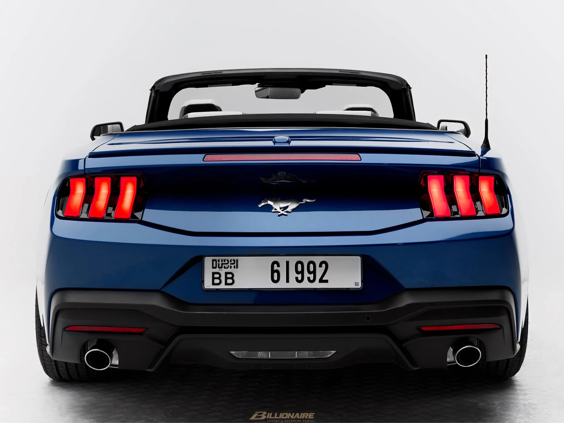 Ford Mustang GT 5.0 V8 Cabriolet — Vapor Blue - View 10