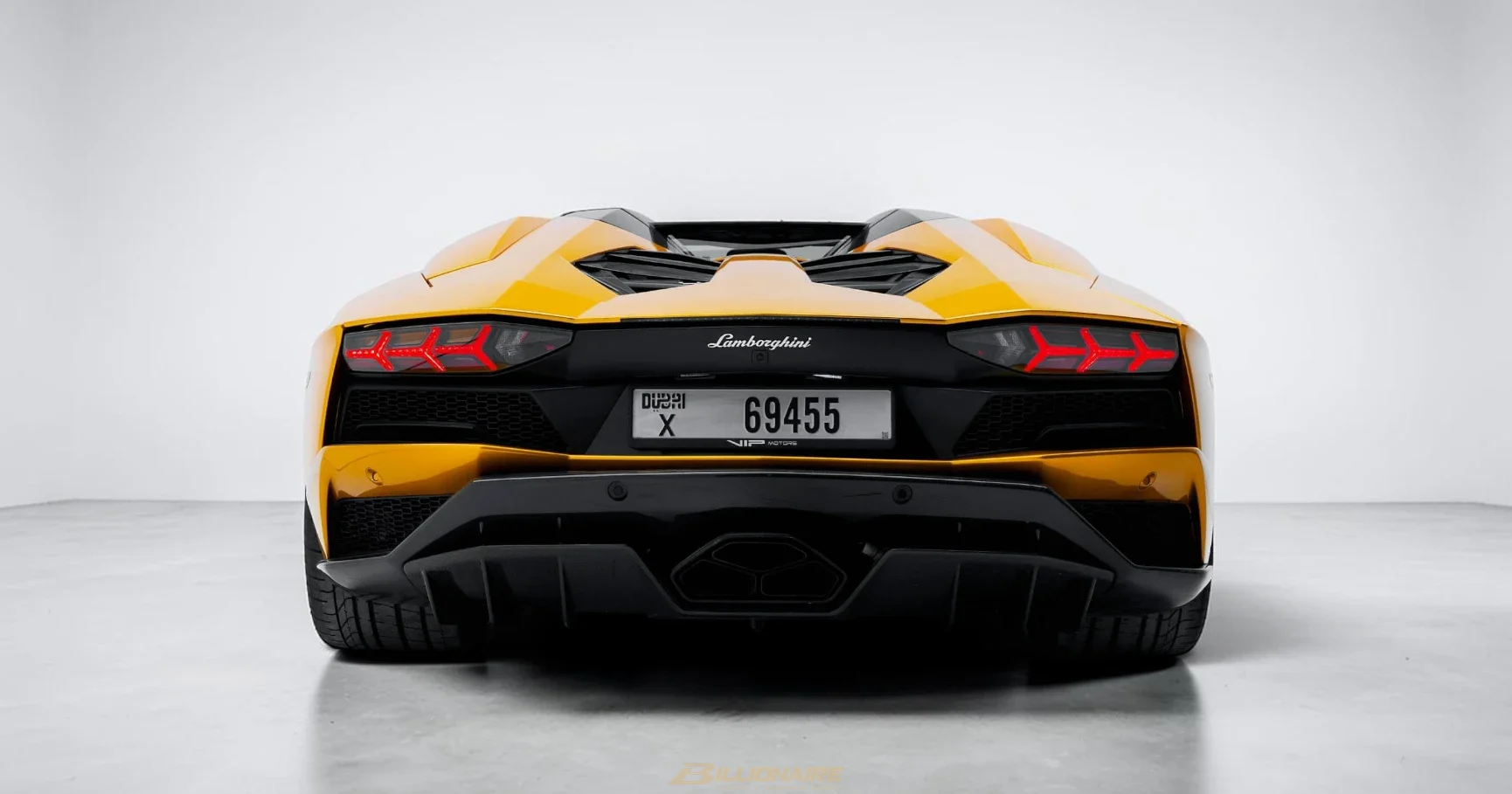 Lamborghini Aventador S Roadster - View 4