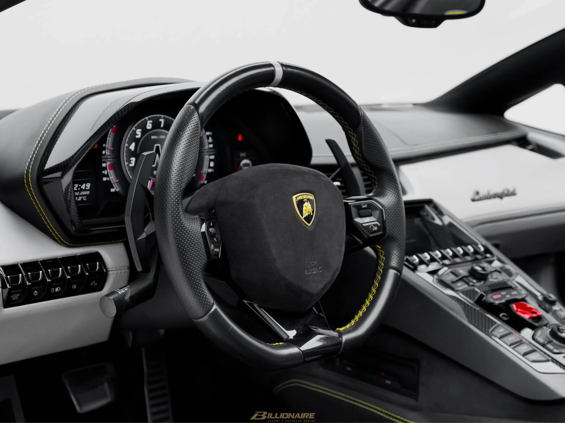 Lamborghini Aventador S Roadster - View 7