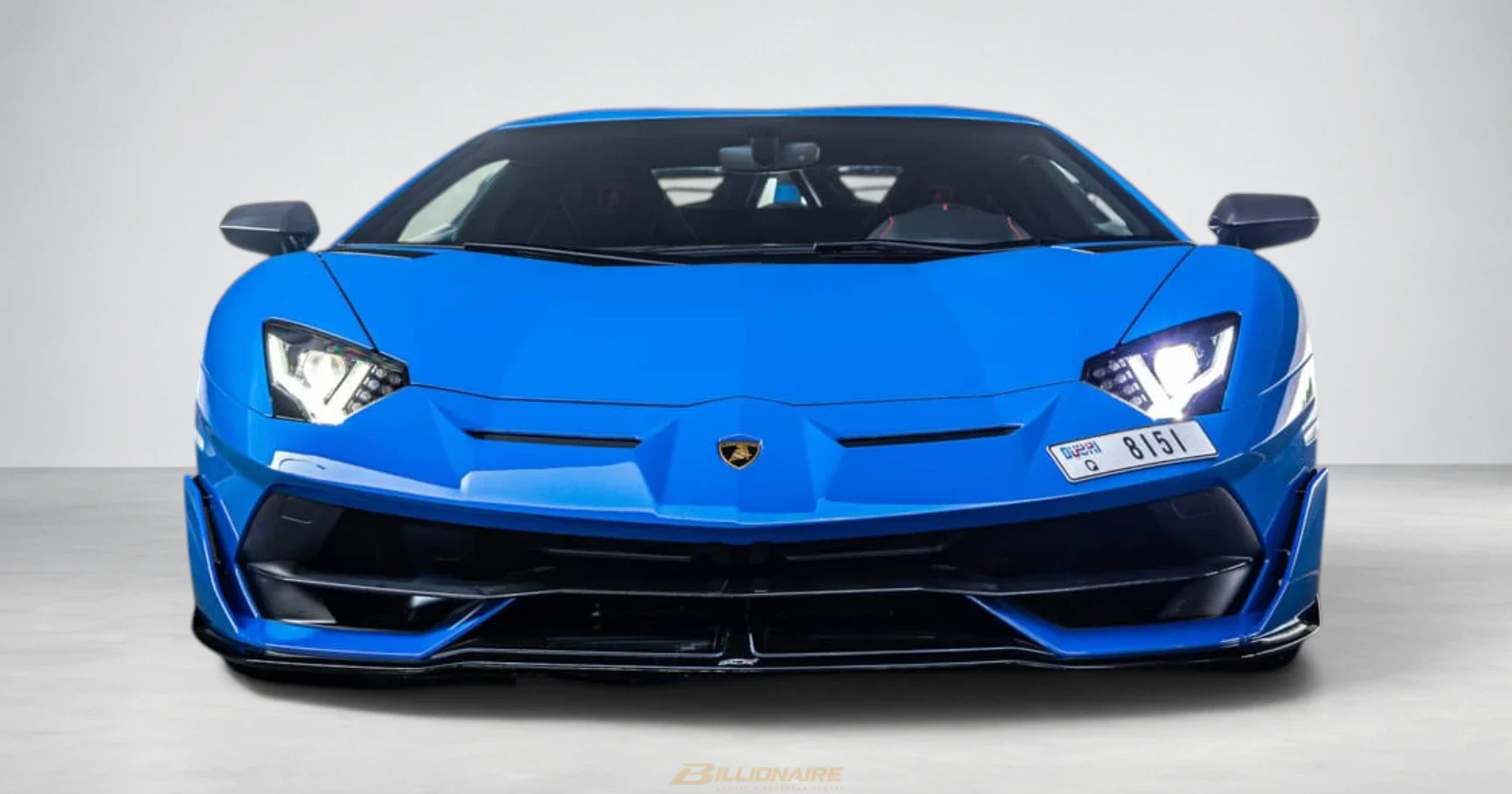 Lamborghini Aventador SVJ Blue à louer à Dubaï – photo 4