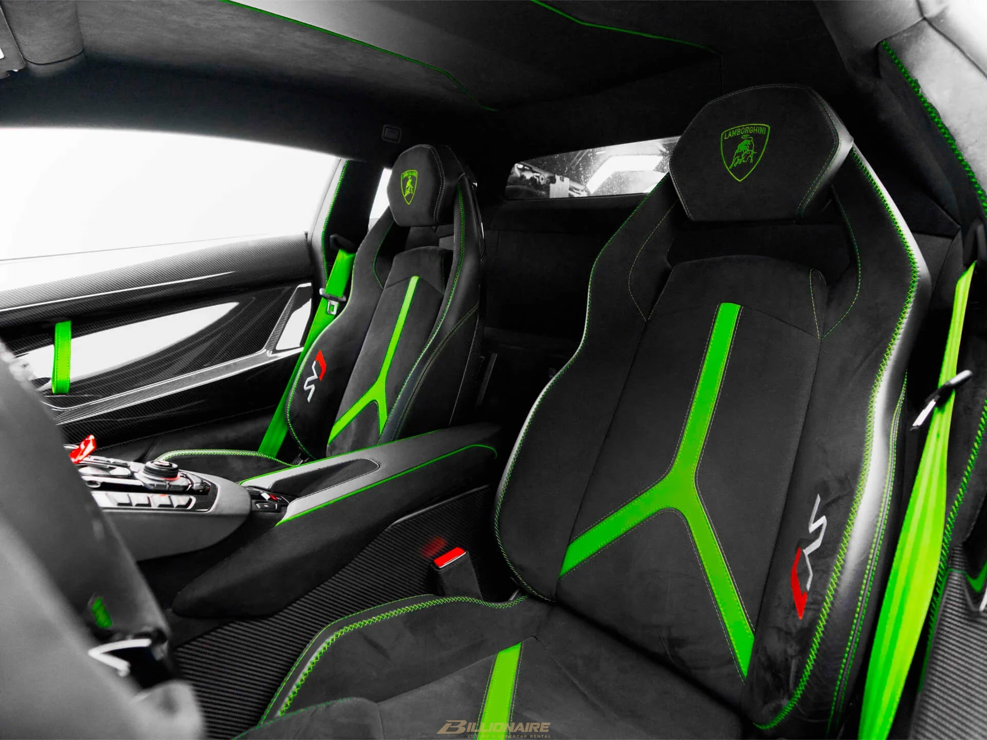 Dubai'de kiralık Lamborghini Aventador SVJ – fotoğraf 9
