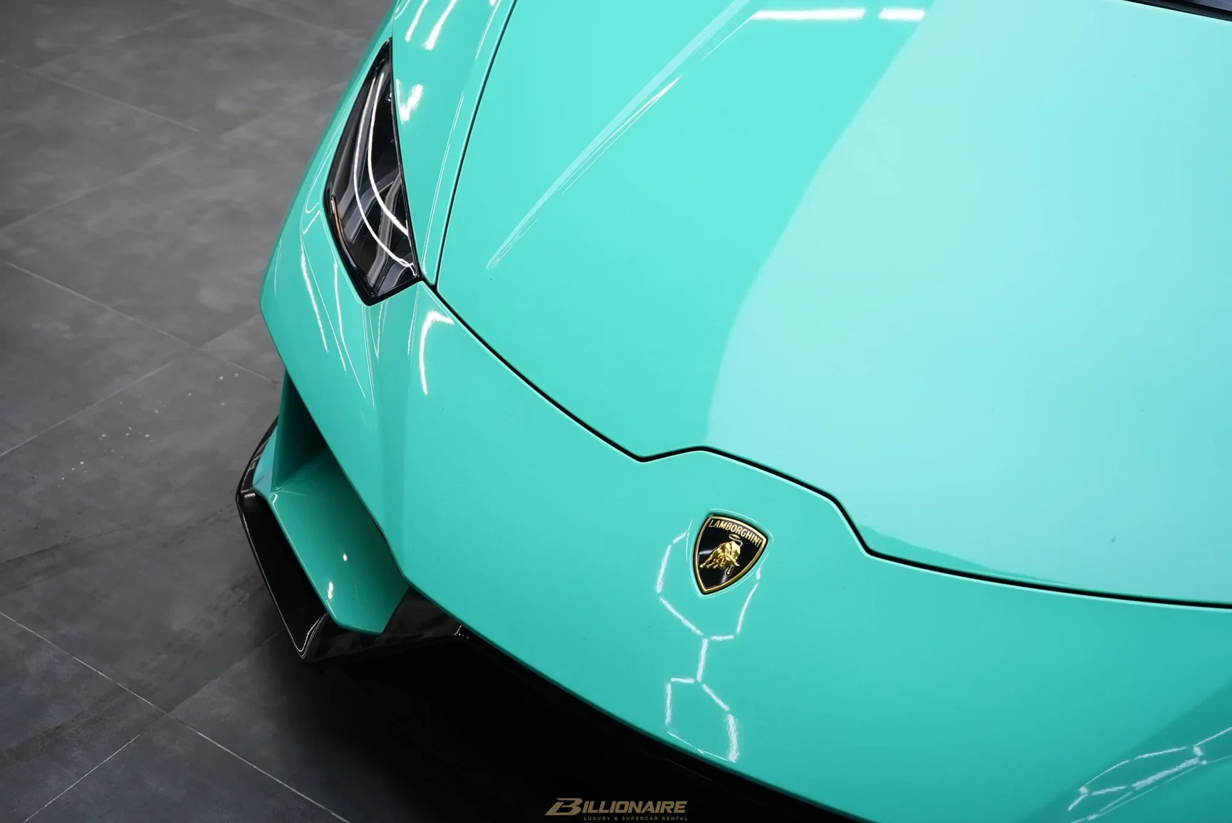 Lamborghini Huracan EVO Spyder Mint Green à louer à Dubaï – photo 6