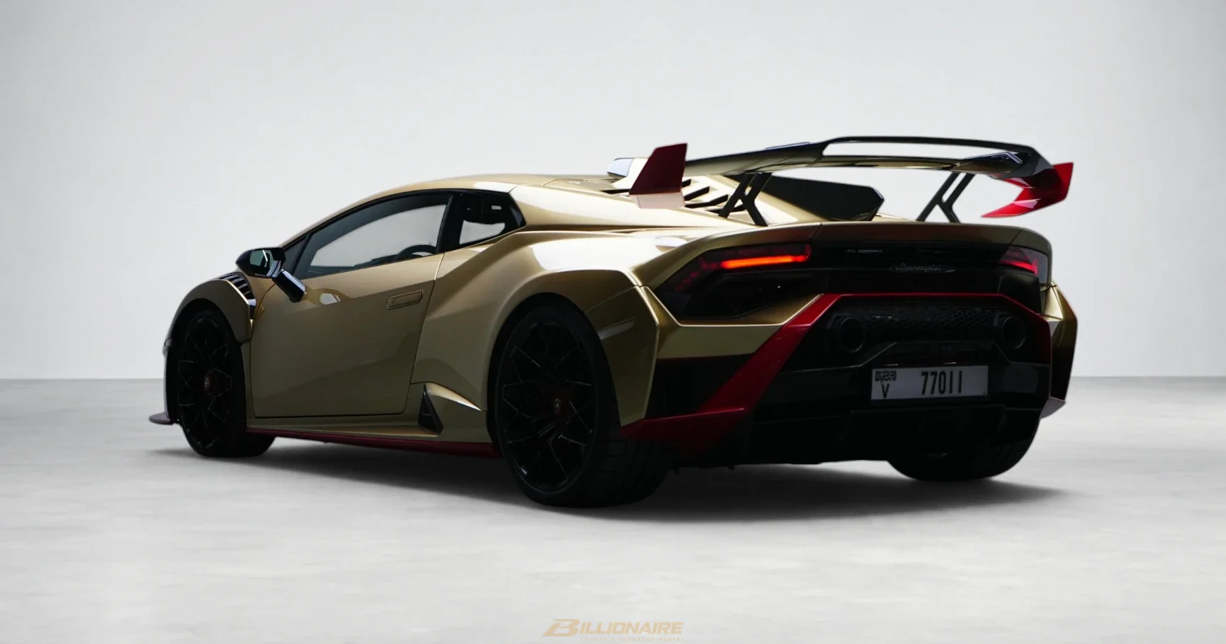 Lamborghini Huracan STO Gold - View 4