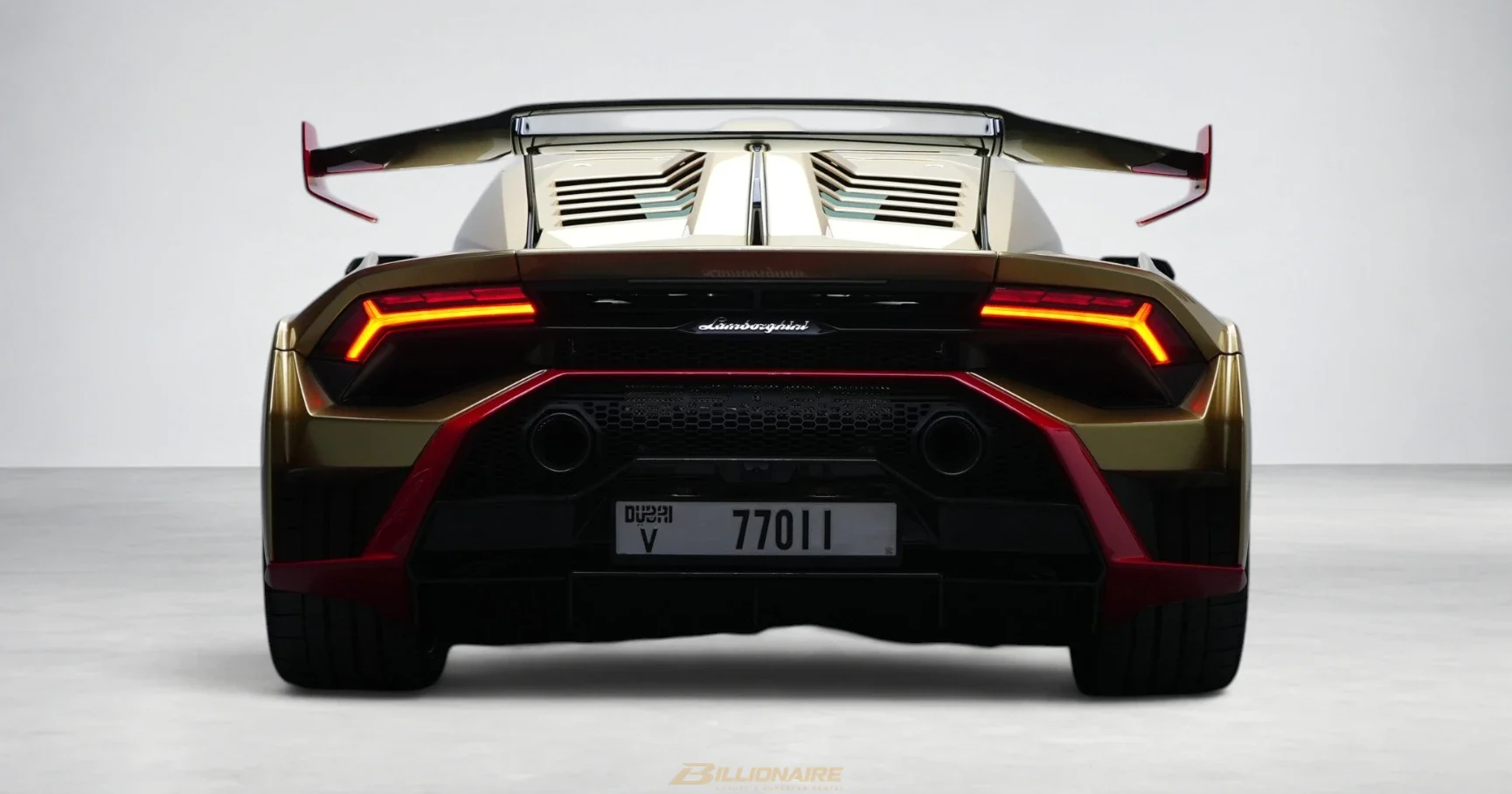 Lamborghini Huracan STO Gold - View 5