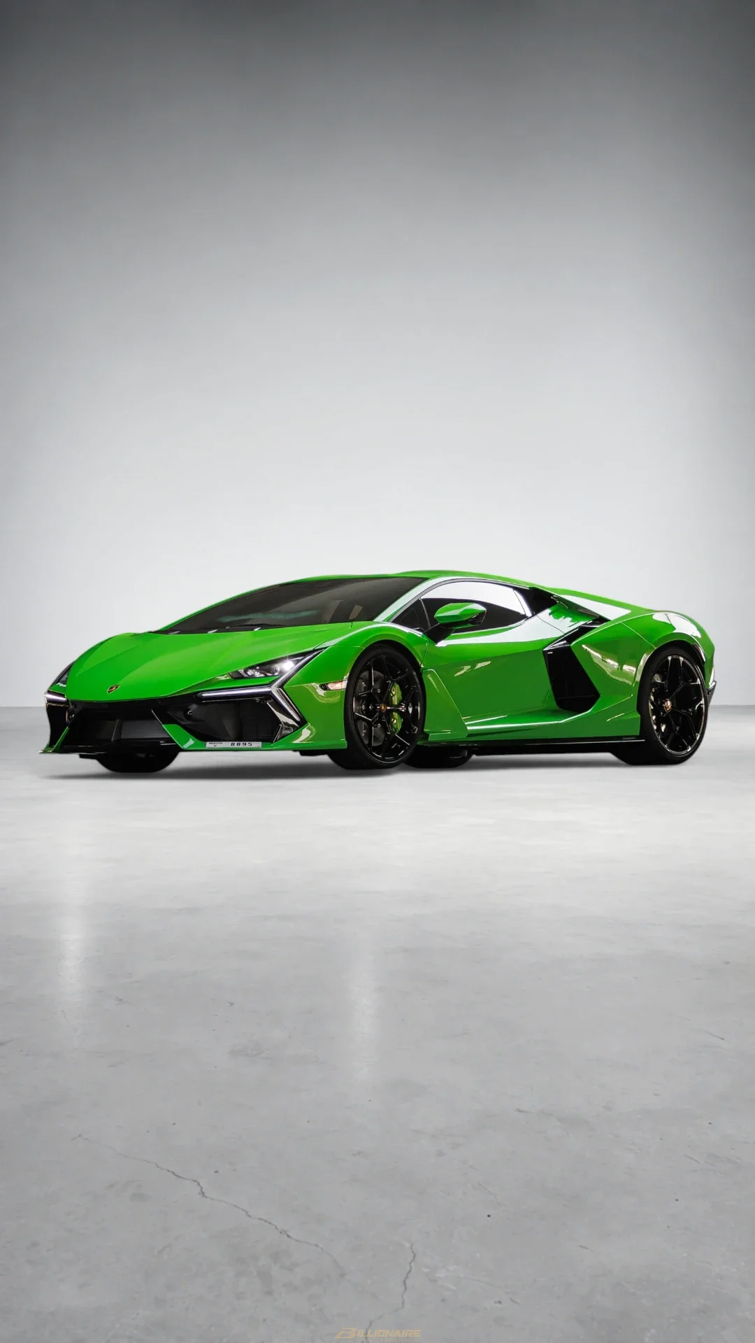 Lamborghini Revuelto Green в аренду в Дубае