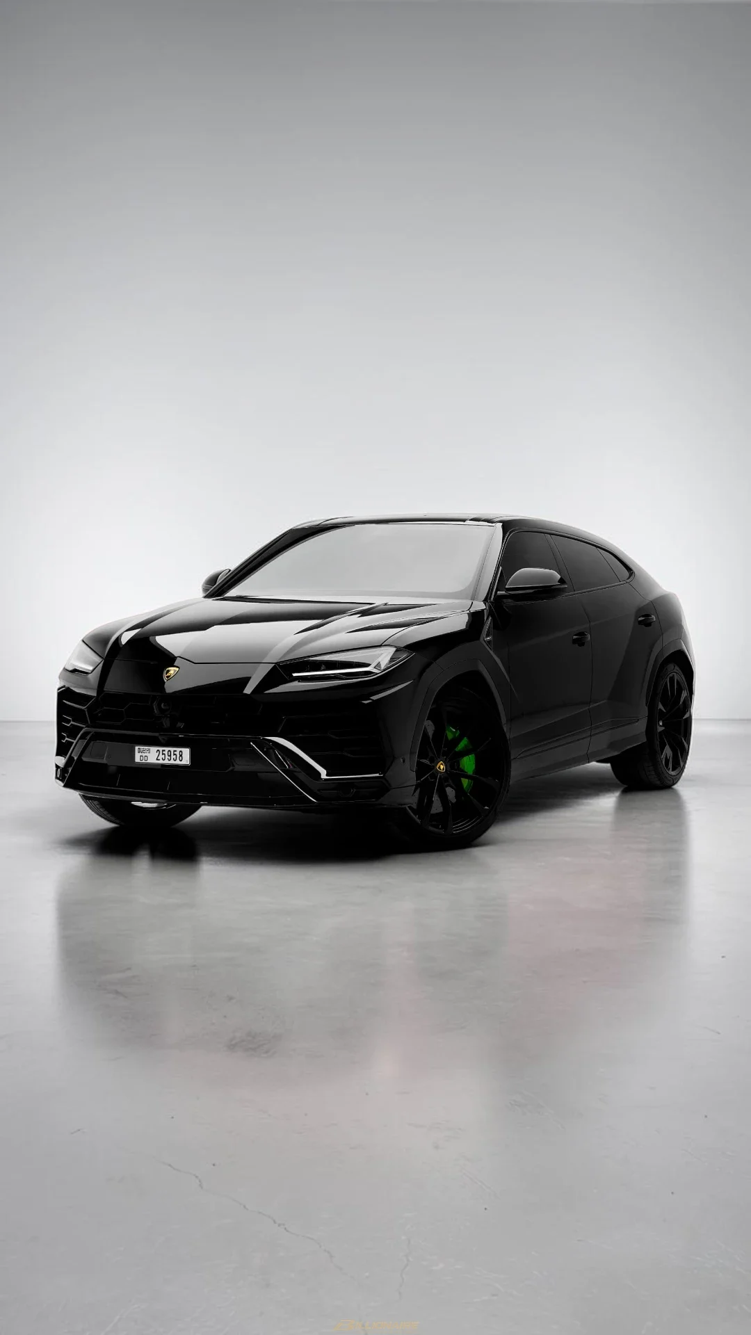 Lamborghini Urus Black в аренду в Дубае