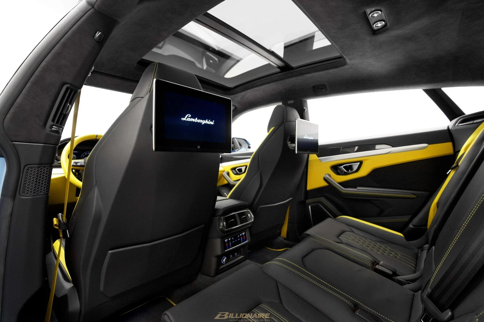 Dubai'de kiralık Lamborghini Urus S Blue – fotoğraf 8