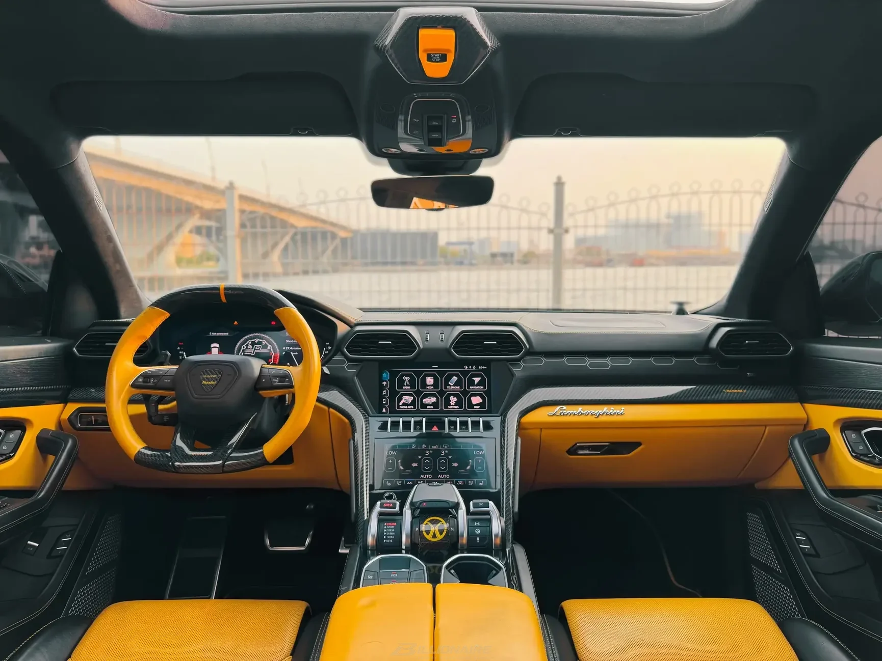 اجاره Lamborghini Urus Mansory Yellow در دبی – تصویر 7