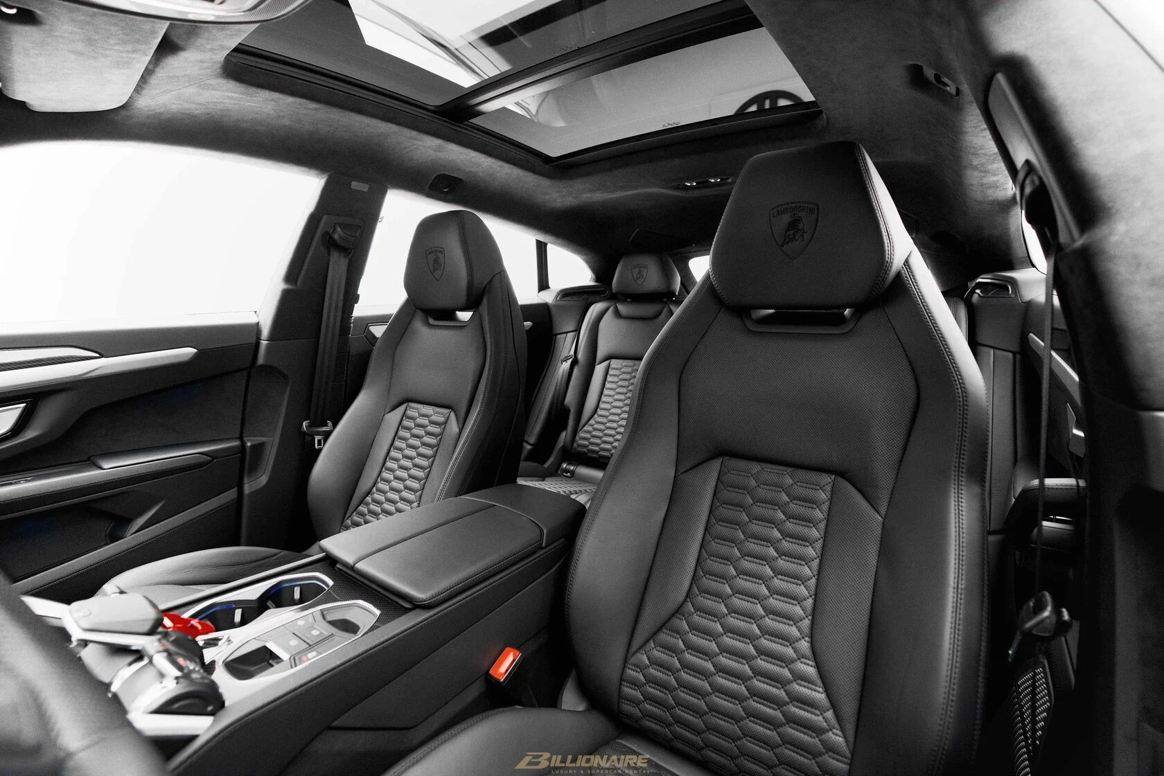 Dubai'de kiralık Lamborghini Urus Arancio – fotoğraf 8
