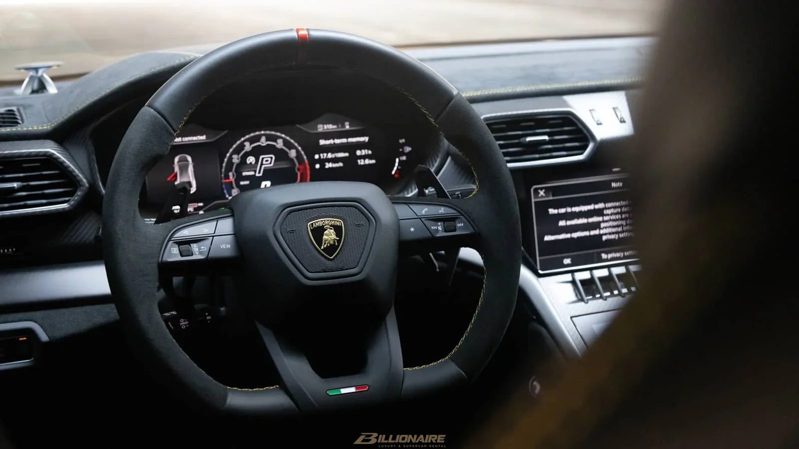 Lamborghini Urus Performante Yellow - View 10