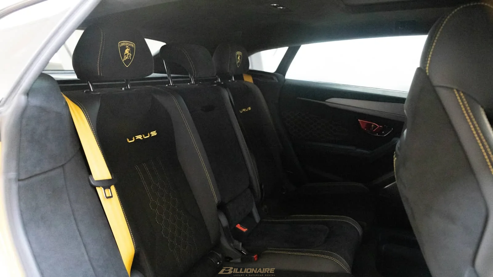 Lamborghini Urus Performante Yellow - View 12