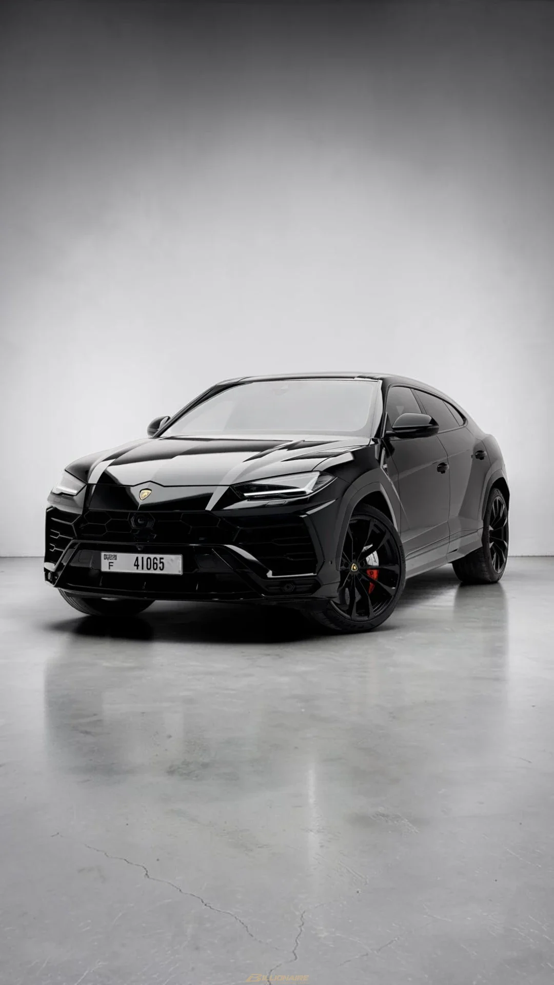 Lamborghini Urus Nero в аренду в Дубае