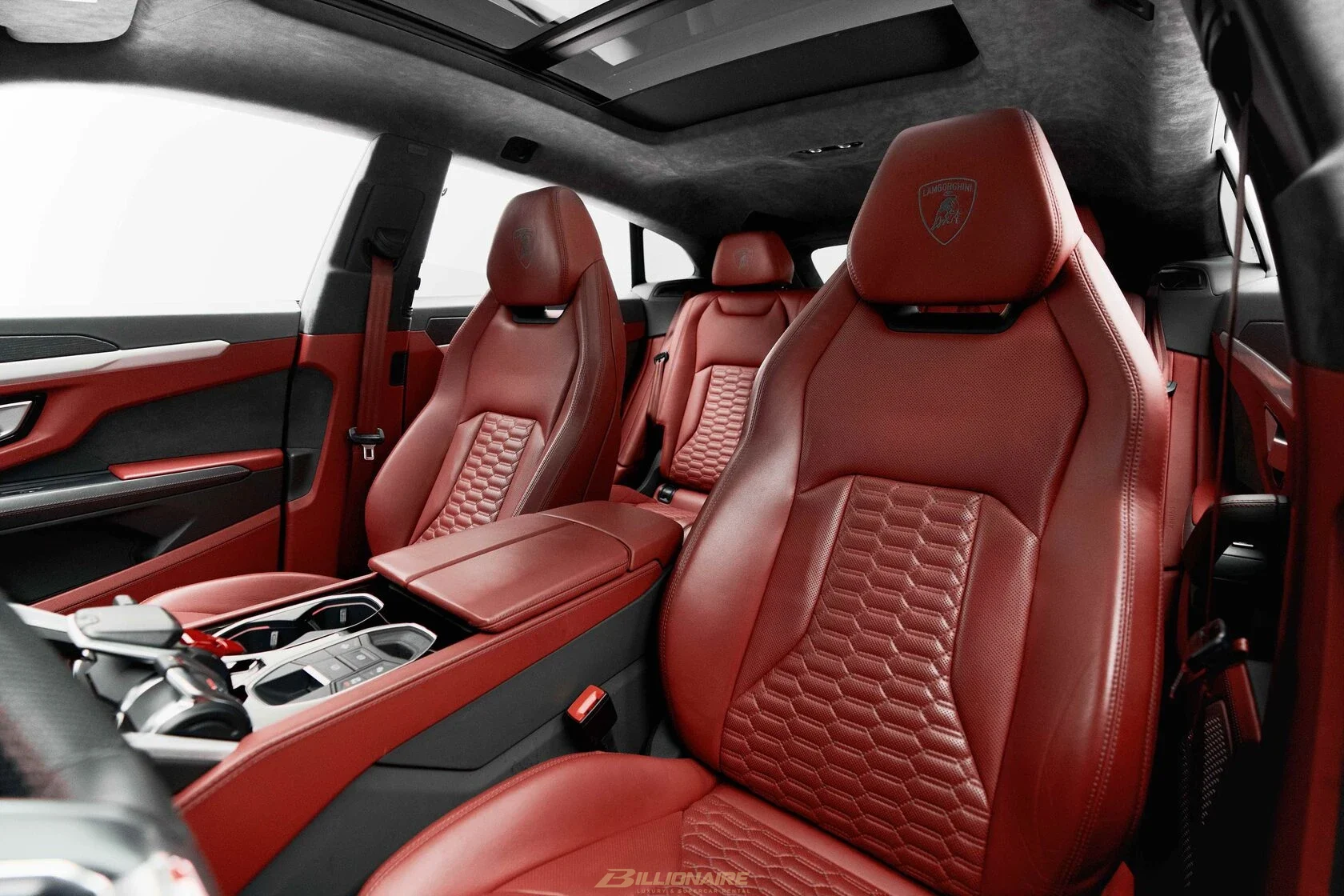 迪拜Lamborghini Urus Nero出租 – 图片 6
