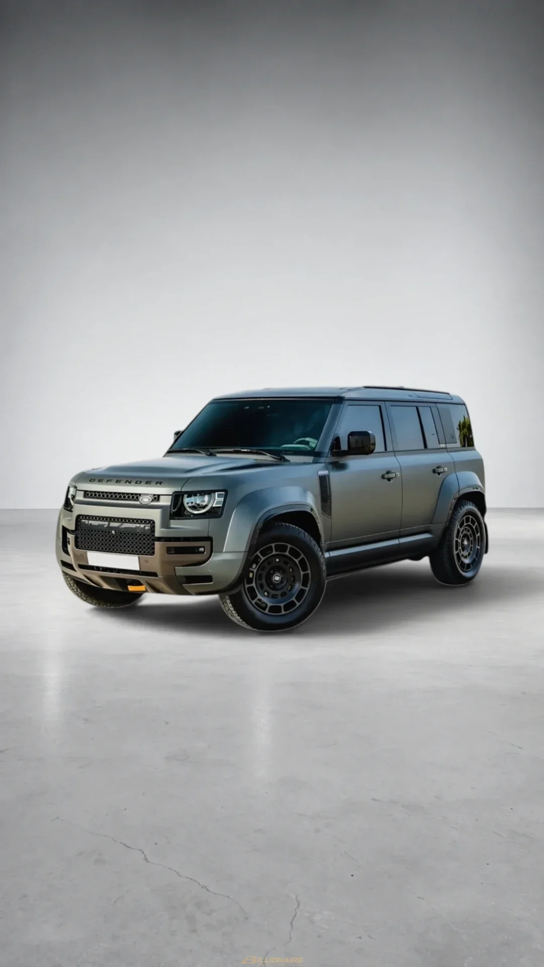 Range Rover Land Rover Defender OCTA en alquiler en Dubái