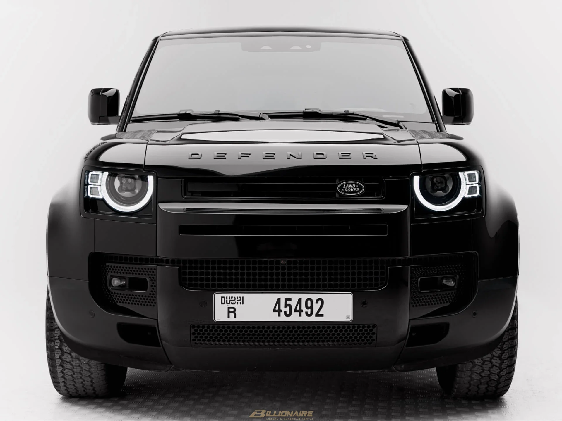 اجاره Range Rover Land Rover Defender 110 Carpathian Grey در دبی – تصویر 2