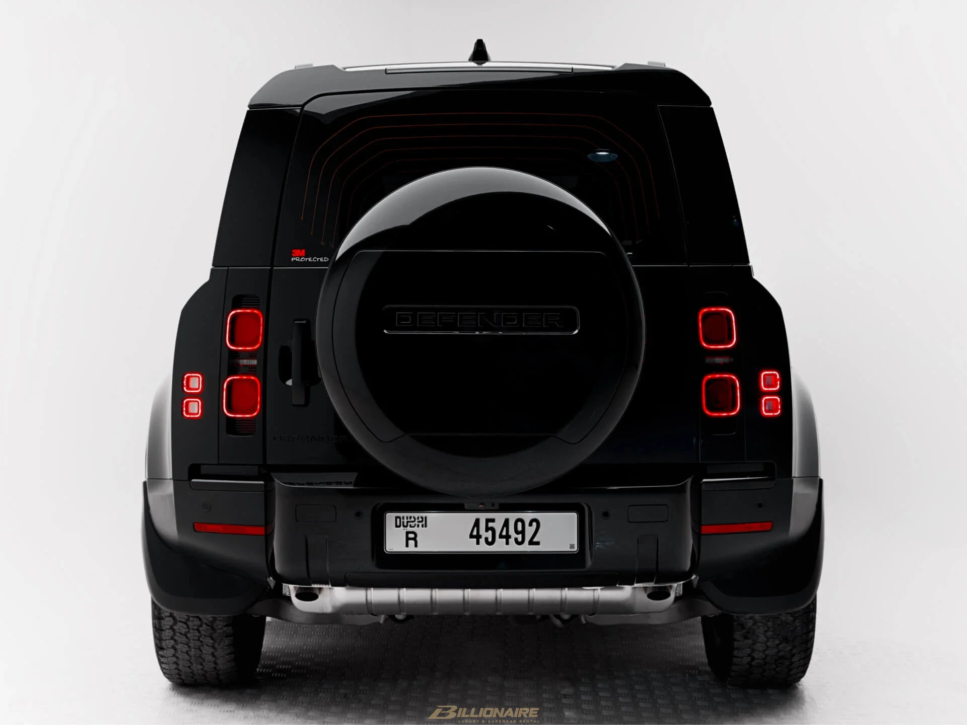 اجاره Range Rover Land Rover Defender 110 Carpathian Grey در دبی – تصویر 3