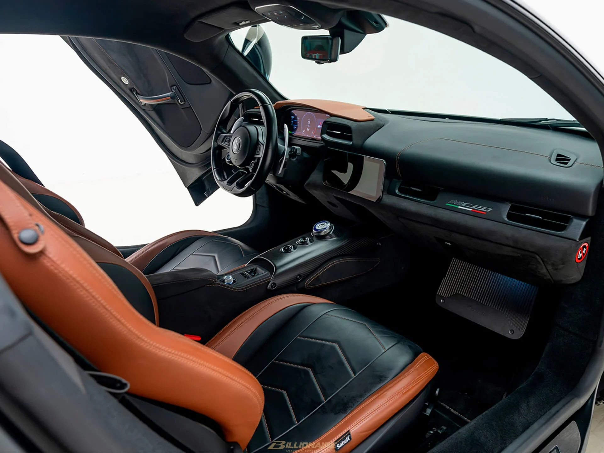 اجاره Maserati MC20 Nero در دبی – تصویر 6