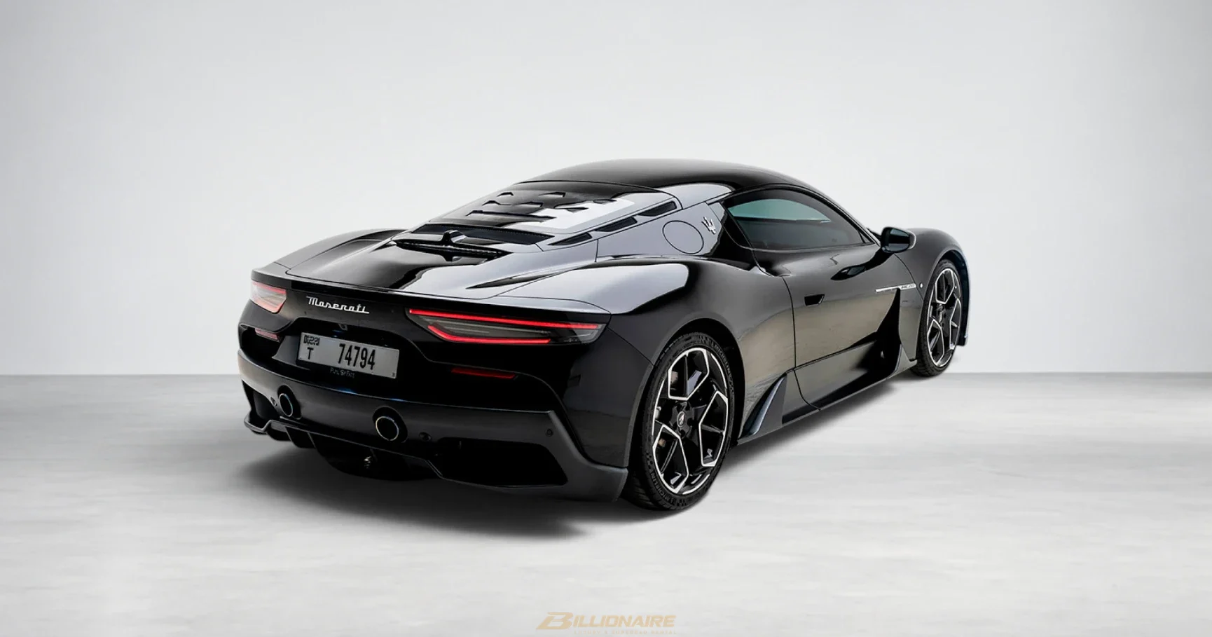 اجاره Maserati MC20 Nero در دبی – تصویر 2