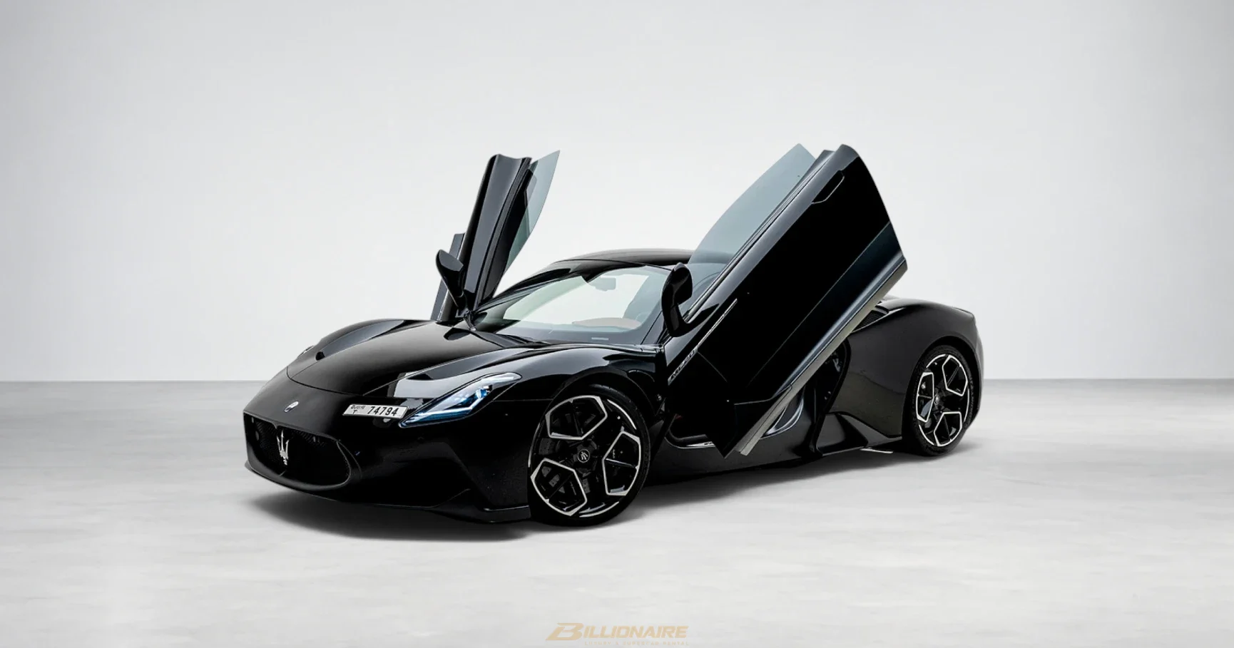 اجاره Maserati MC20 Nero در دبی – تصویر 1