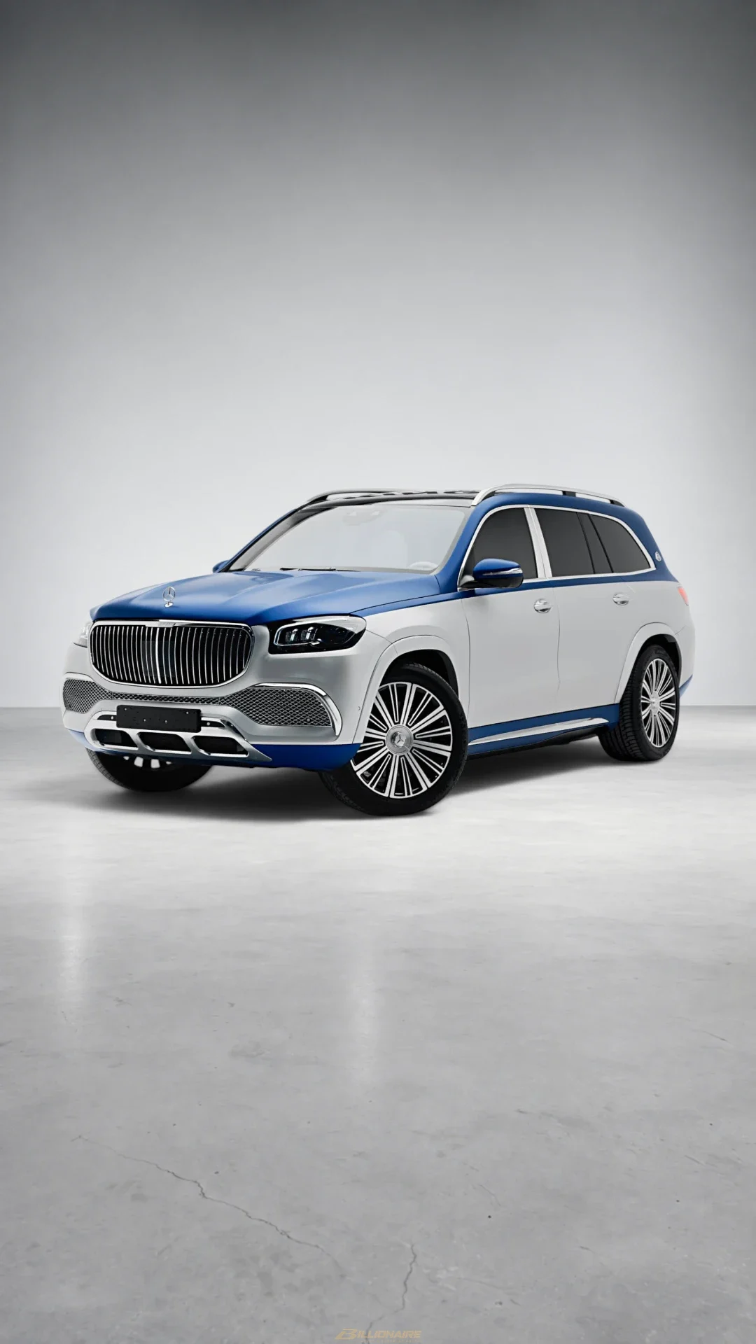 Mercedes-Maybach GLS 600 Two-Tone Obsidian/Silver в аренду в Дубае
