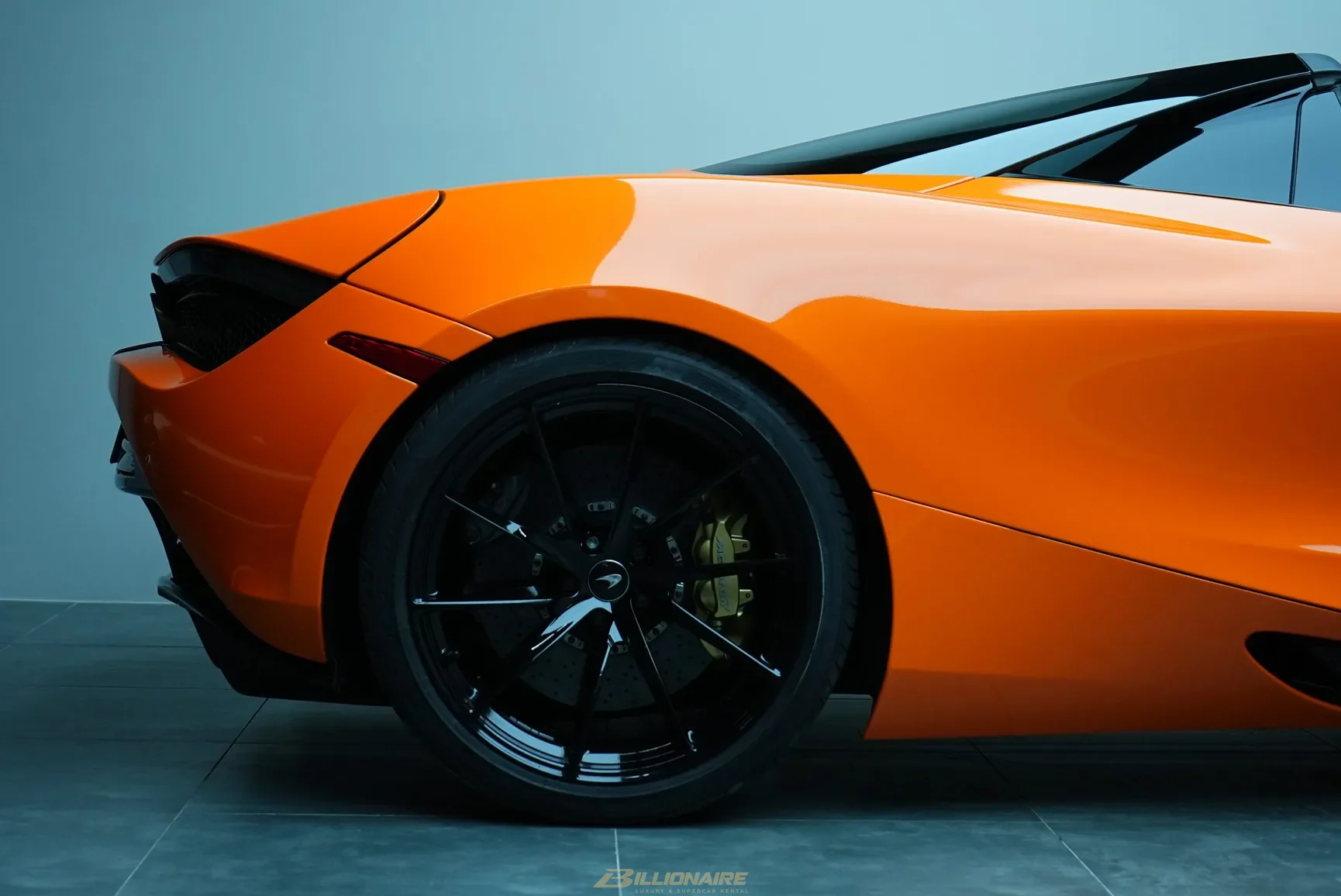McLaren 720S Spider Orange à louer à Dubaï – photo 4