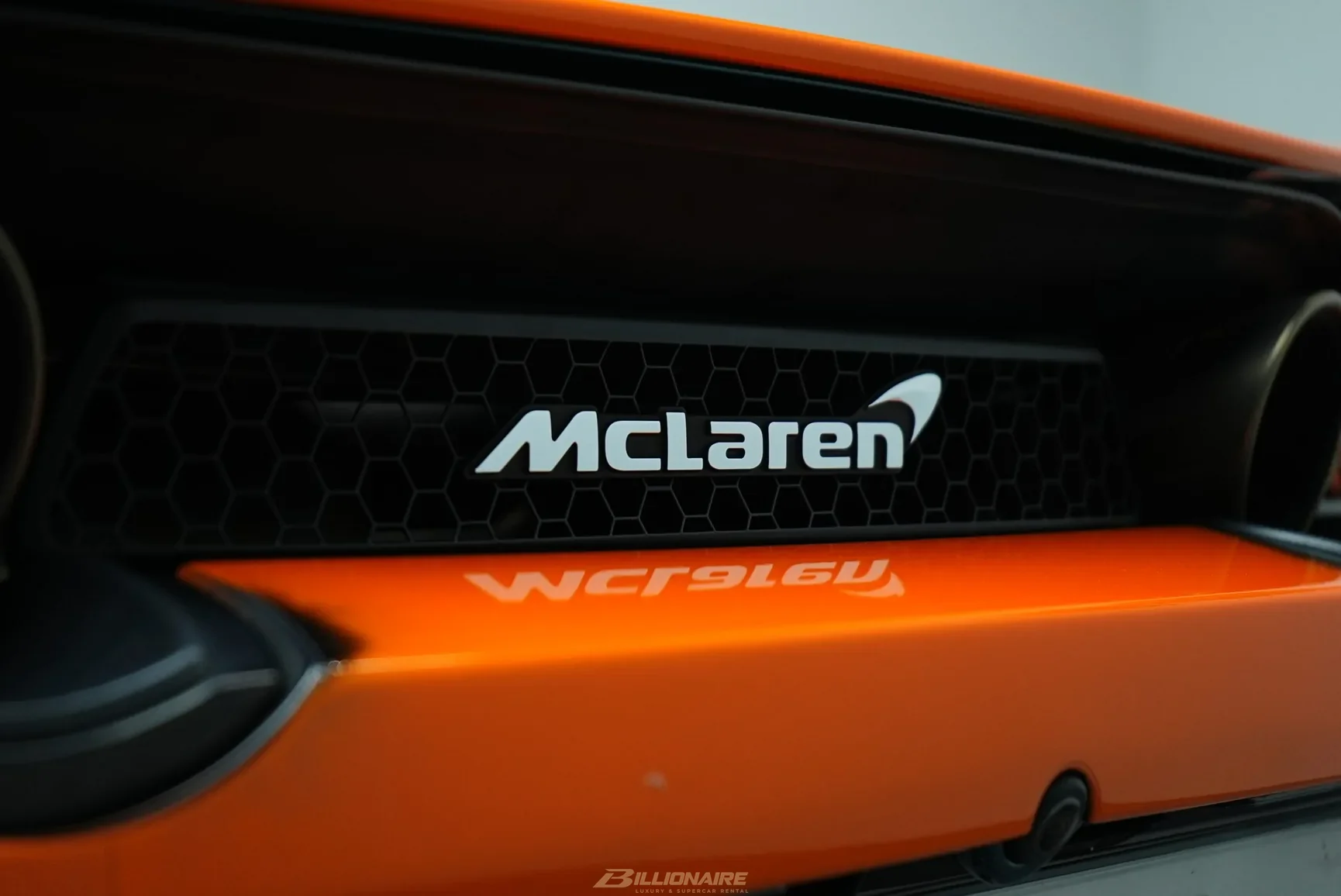 McLaren 720S Spider Orange à louer à Dubaï – photo 6