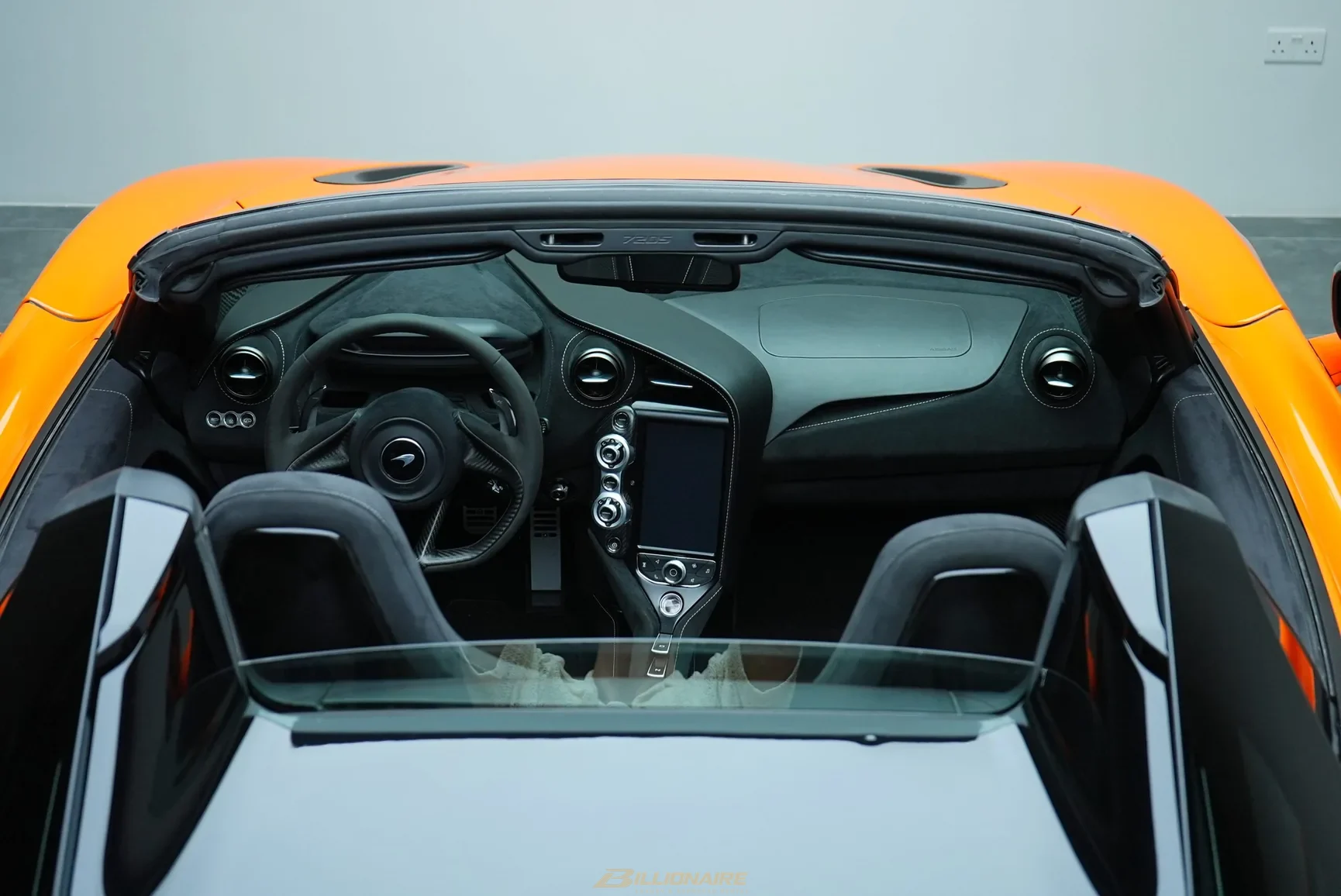 McLaren 720S Spider Orange à louer à Dubaï – photo 8