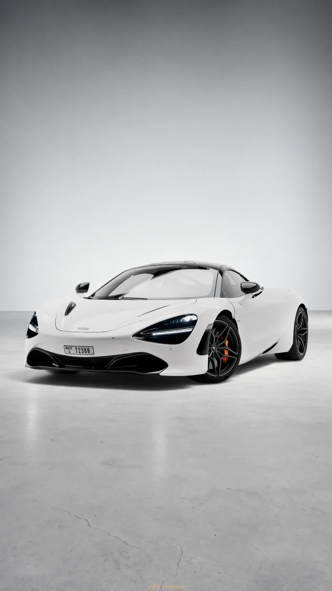McLaren 720S Coupe White в аренду в Дубае
