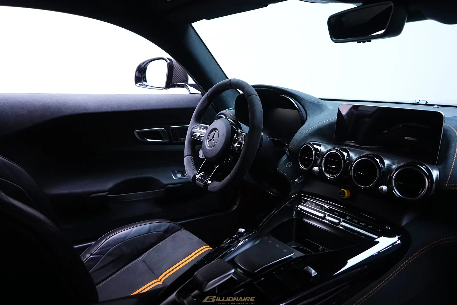 Dubai'de kiralık Mercedes-AMG GT Black Series – fotoğraf 13